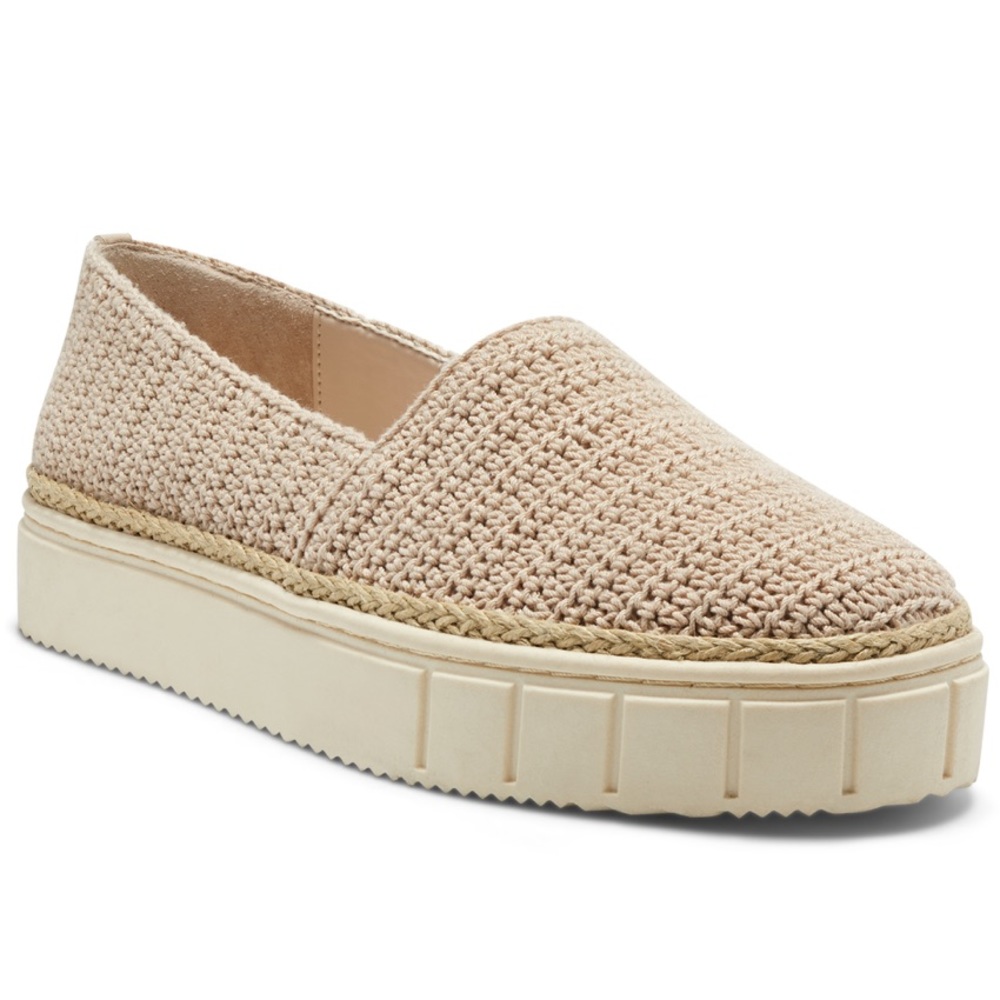 VINCE CAMUTO FLATFORM SNEAKER